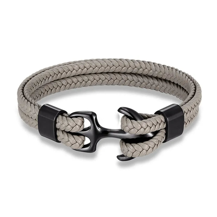 Schwarz-silbernes Unisex Anker-Armband mit mehrschichtiger Optik. Trendiges maritimes Accessoire, ganzjährig.