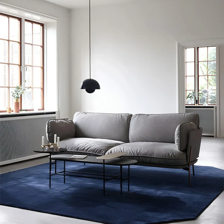 Schwarze skandinavische LED-Hängeleuchte, minimalistische Pendellampe für Esszimmer.
