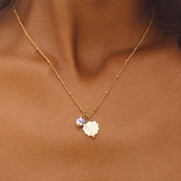 Damen Halskette mit Perlmutt, Keramikperle. Elegante Edelstahlkette in Gold & Silber, wasserfest.