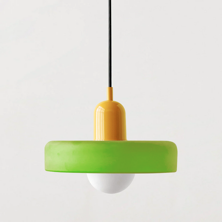 Buntglas Pendelleuchte, farbenfroh und modern. Glaslampe, vielseitig für Ihr Zuhause.