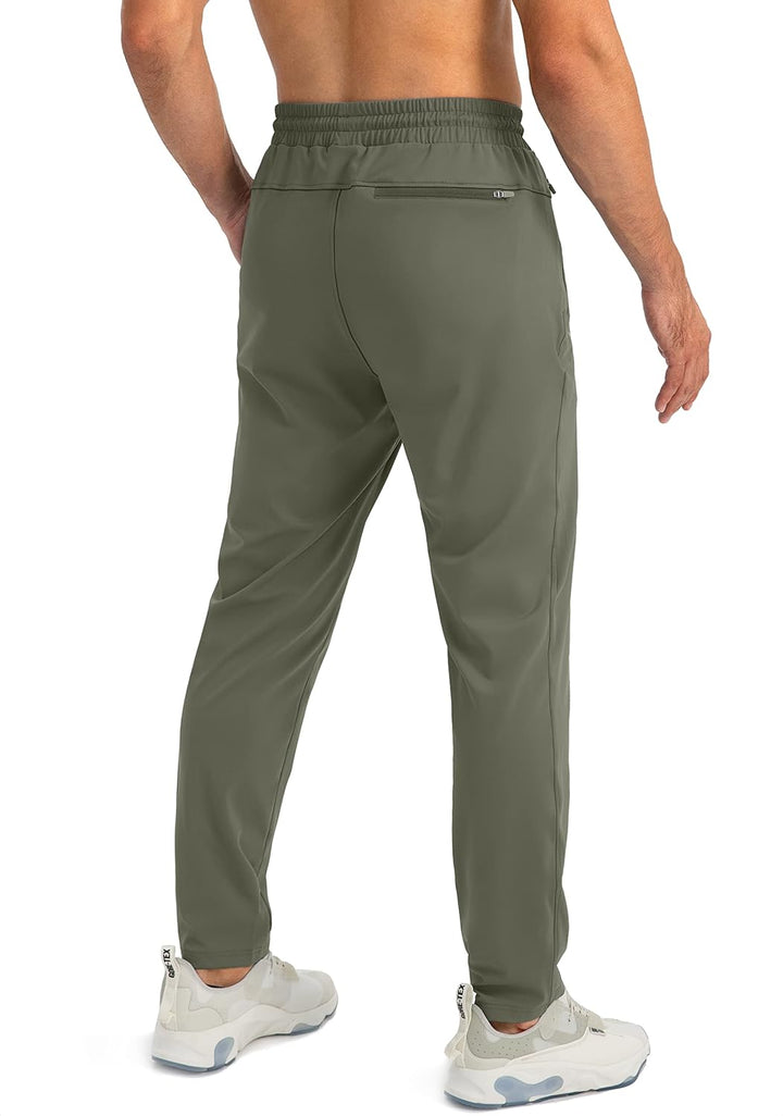 Bequeme Herren-Jogginghose für Sport & Freizeit. Moderner Tapered Fit & optimaler Tragekomfort.