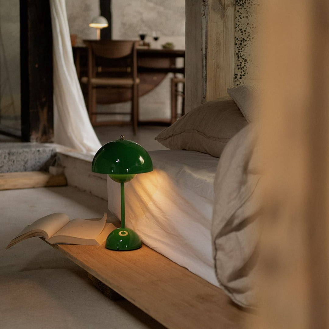 Dimmbare LED Tafellampe MoonGlow, kabellos, sorgt für stimmungsvolles Ambiente überall im Haus.