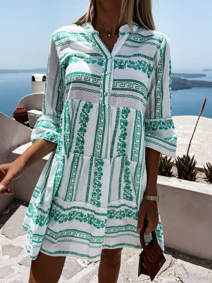 Feminines Rüschen Minikleid, leichtes Sommermode-Highlight im angesagten Boho-Stil.