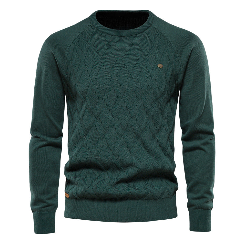 Eleganter Herren Oxford Pullover, langärmlig, in Schwarz. Zeitlose Herrenmode für Herbst- und Winteroutfits.