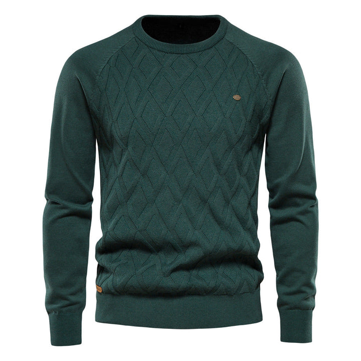 Eleganter Herren Oxford Pullover, langärmlig, in Schwarz. Zeitlose Herrenmode für Herbst- und Winteroutfits.