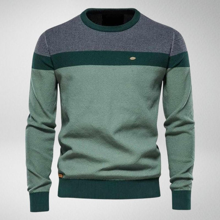 Lässiger dunkelgrüner Herrenpullover, ideal für Freizeit & Herbstmode. Bequemes, stilvolles Winter-Oberteil.