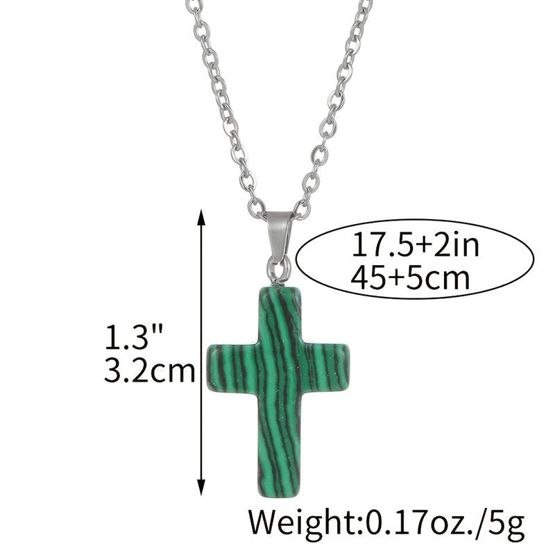 Modische Edelstein Kreuz Halskette für Damen. Ein tolles Accessoire für spirituelle Mode.