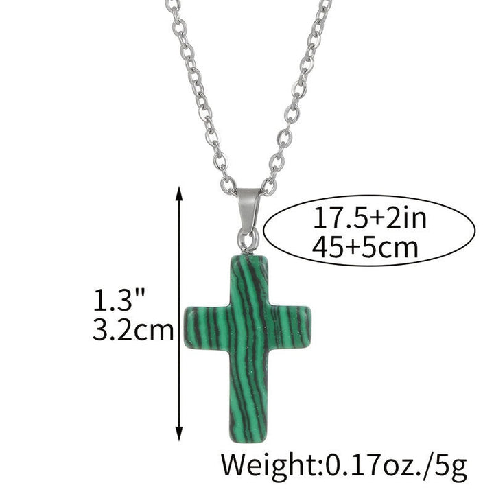 Modische Edelstein Kreuz Halskette für Damen. Ein tolles Accessoire für spirituelle Mode.