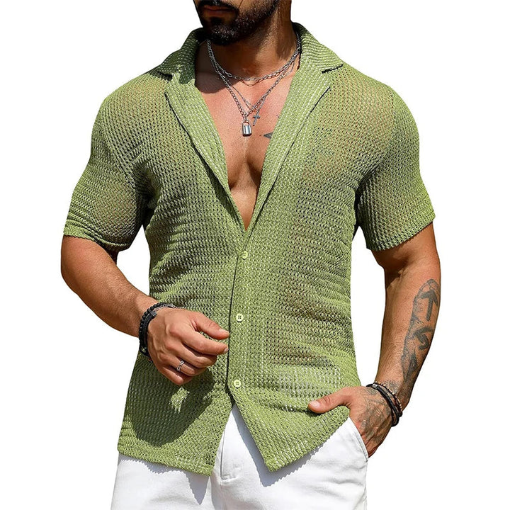 Vielseitiges Herrenhemd, perfekt für den Alltag oder entspannte Sommerabende. Smart-Casual-Stil.