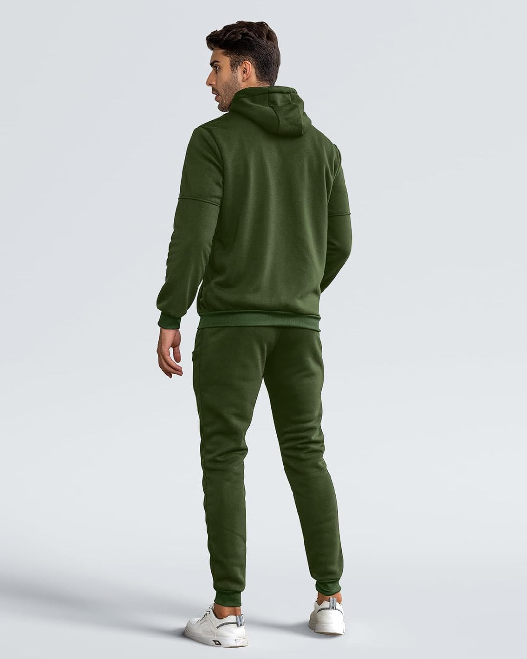 Dunkelblauer Herren-Jogger, ideal für Homeoffice und Spaziergänge.