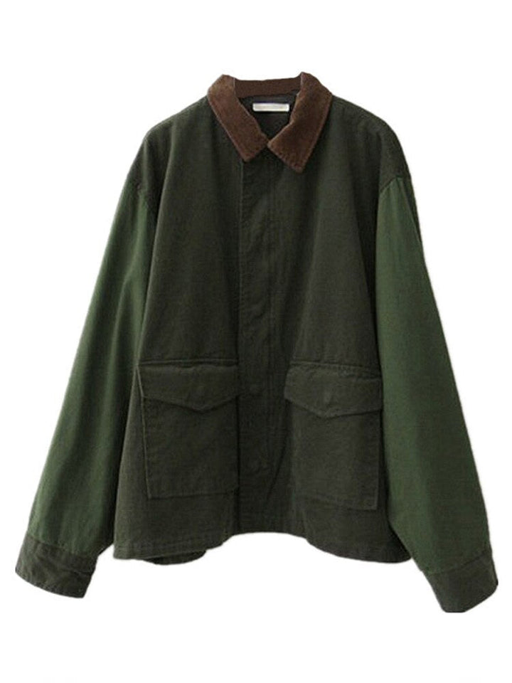 Warme, wasserabweisende Damenjacke für den Herbst. Oversized Schnitt bietet Komfort und modernen Stil für Outdoor.