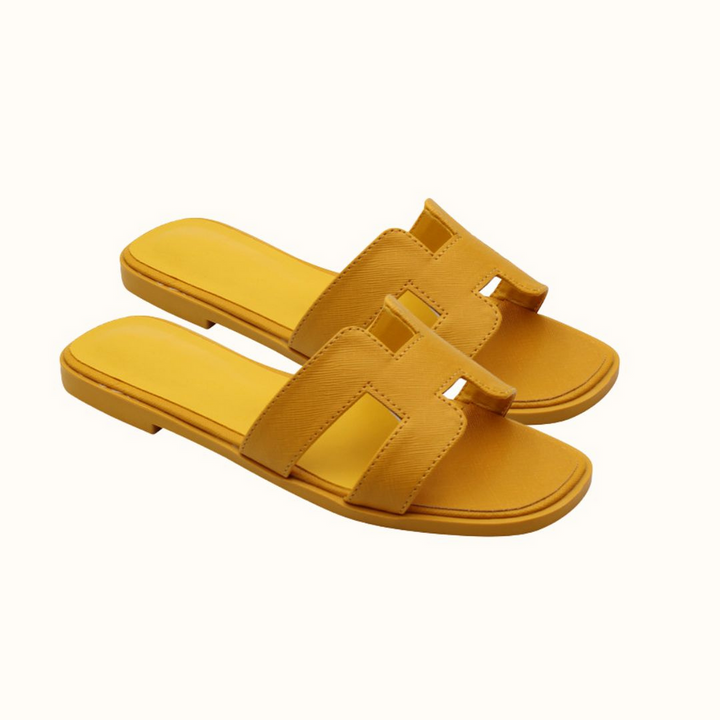 Schlichte, elegante Damen H-Sandalen, bequem und stilvoll für jeden Sommeranlass.