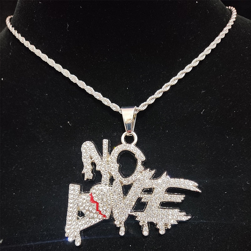 Silberfarbene Hip Hop "NO LOVE" Strass Halskette, kubanischer Stil. Unisex Statement-Schmuck, auch für Herren.