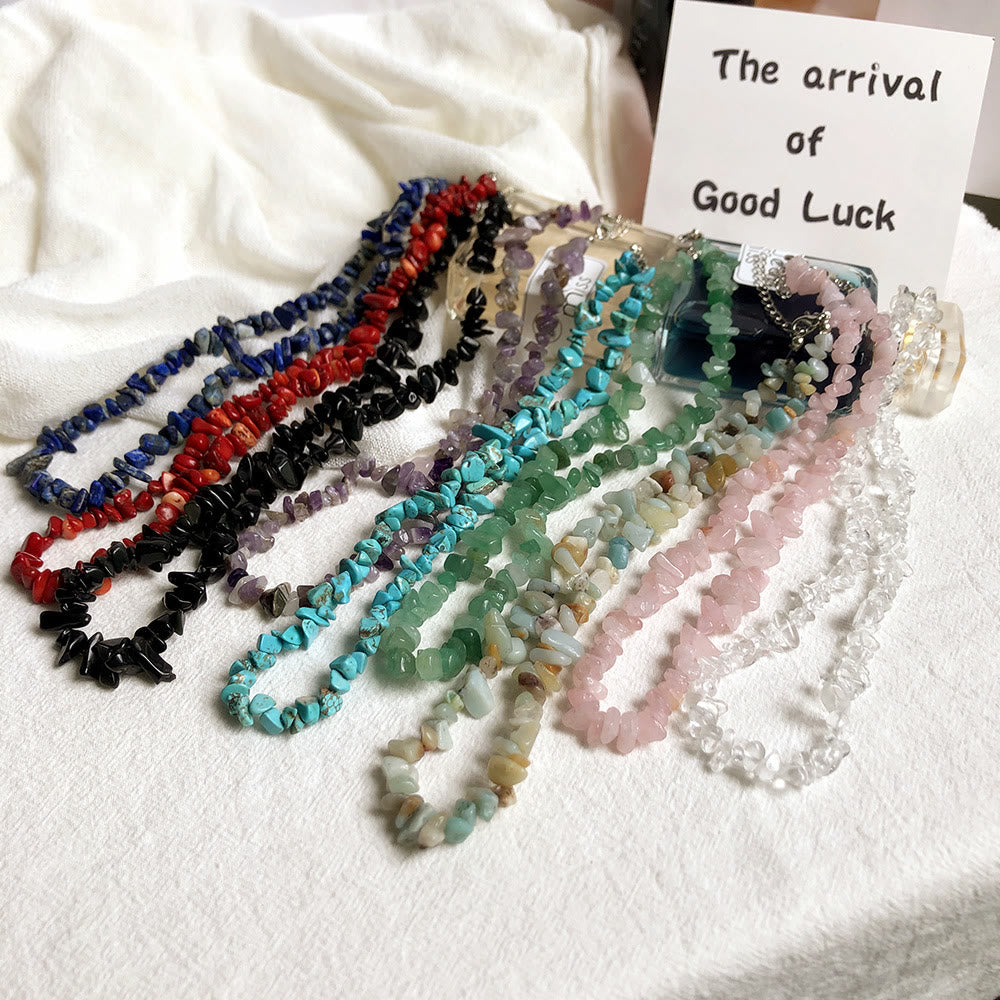Naturstein-Schmuck: Damen Halskette mit polierten Steinen, als spiritueller Begleiter.