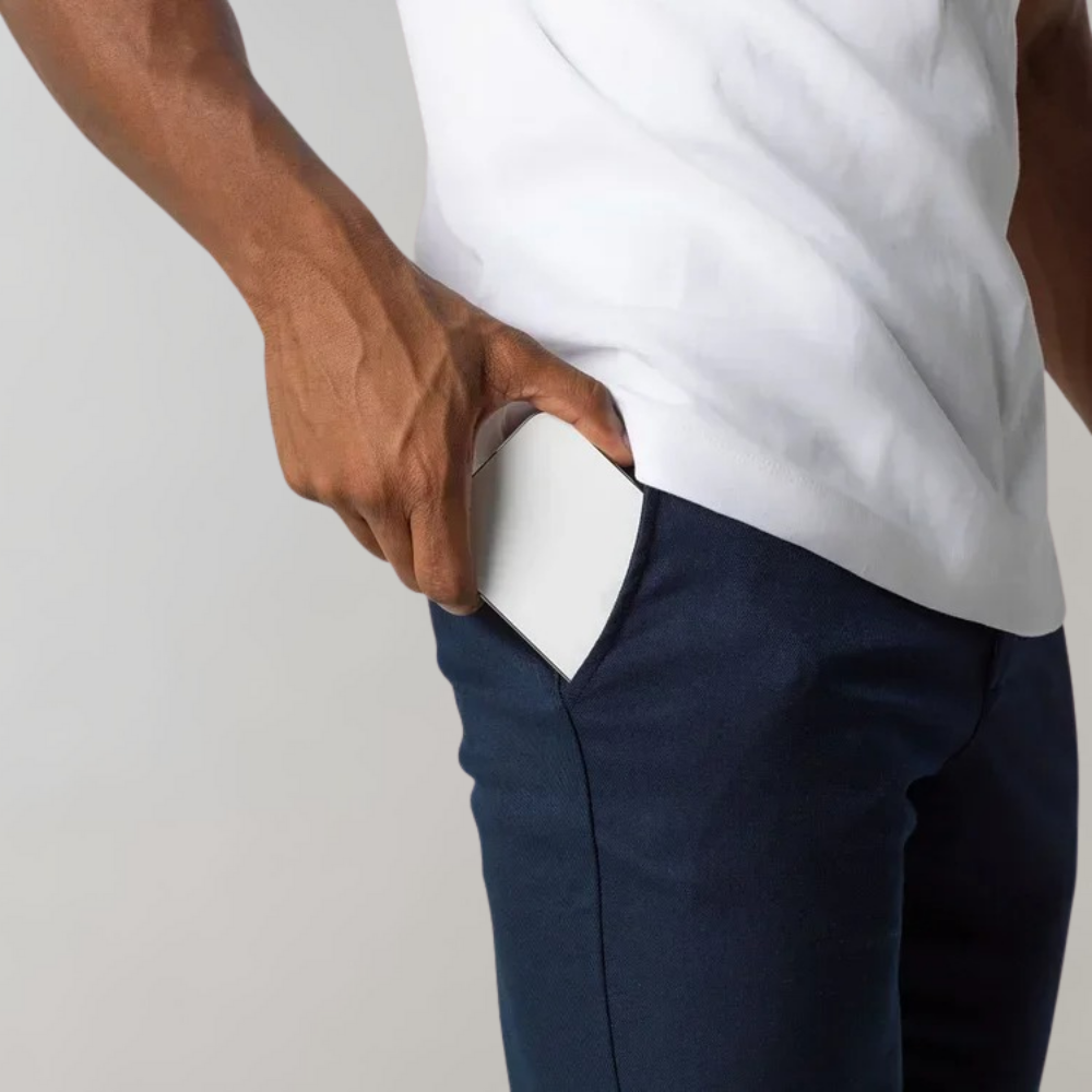 Bequeme Herren Chinohose, stilvoll für jeden Anlass, perfekt als elegante Freizeithose.