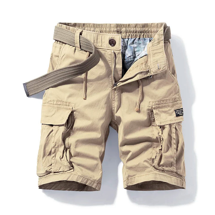 Herren Cargo-Shorts in Regular Fit für Freizeit und Sommer. Bequeme Alltags-Shorts mit vielen Taschen.