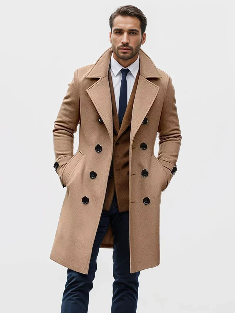 Klassischer Herren Trench-Mantel, perfekt für elegante Herrenmode und Business-Outfits im Herbst.