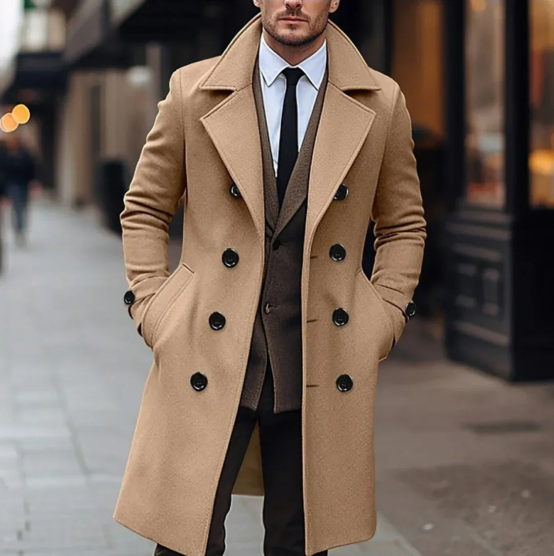 Vielseitiger Herren Trench-Mantel als elegante Oberbekleidung. Perfekt als Freizeitmantel oder Geschäftsmantel.