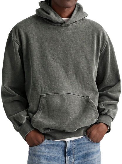 Vielseitiger Herren Hoodie, locker sitzend, mit Kängurutasche, perfekt für den modernen Freizeit-Look.