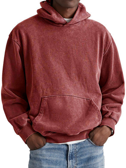 Praktischer Herren Basic Hoodie, locker geschnitten, mit Kängurutasche, ideal für diverse Anlässe.