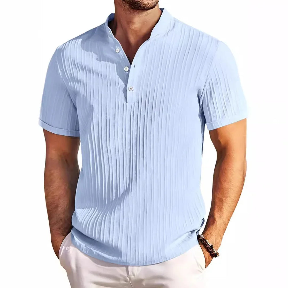 Detail: Atmungsaktives Herren Kurzarm T-Shirt im Knitter-Look. Rundhals, perfekt für entspannte Sommertage.