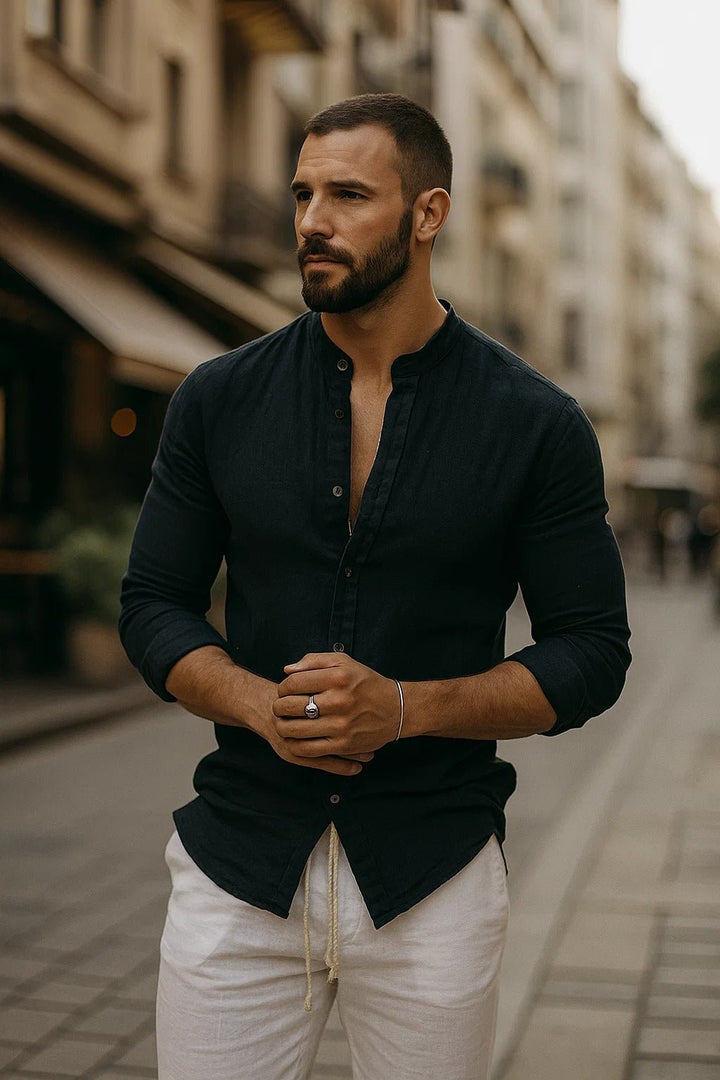 Herren Langarmhemd für Freizeit: Grandad-Kragen aus Leinen. Bequem und luftig, perfektes Sommerhemd für Männer.
