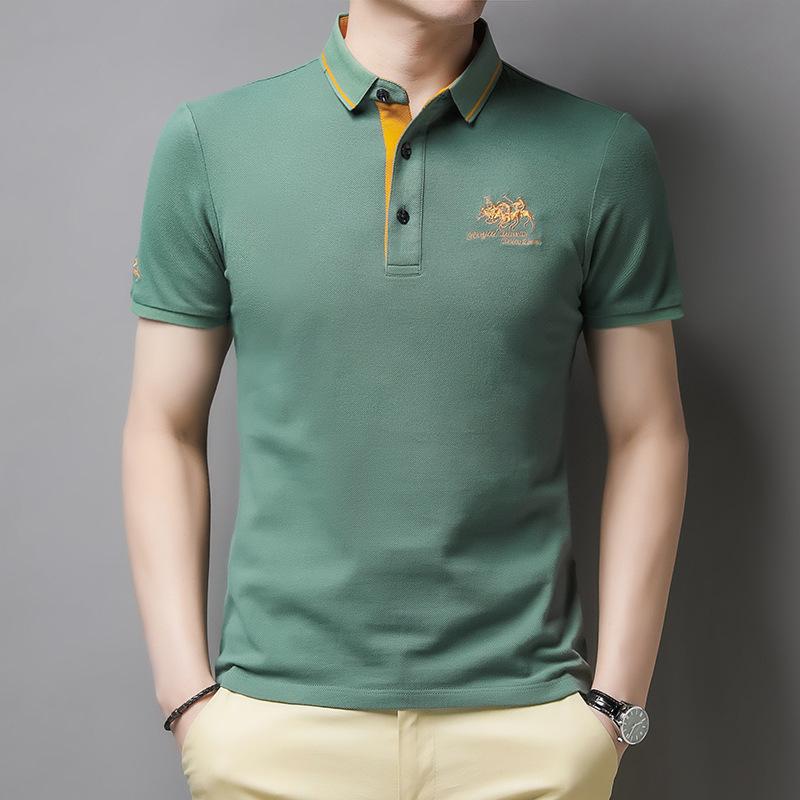 Herrenmode Poloshirt Kurzarm, atmungsaktiv und bequem, ideal für warme Tage und Freizeitaktivitäten.