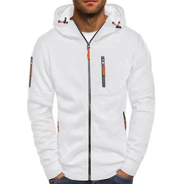 Herren Kapuzenpullover Lukas, lässig getragen, ideal für Herbst & Freizeit.