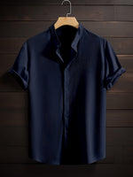 Marine-Blau
