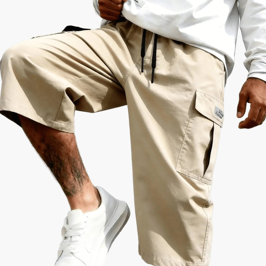 Herren Bermuda Shorts, strapazierfähig & lässig, ein Must-have für den urbanen Sommer.