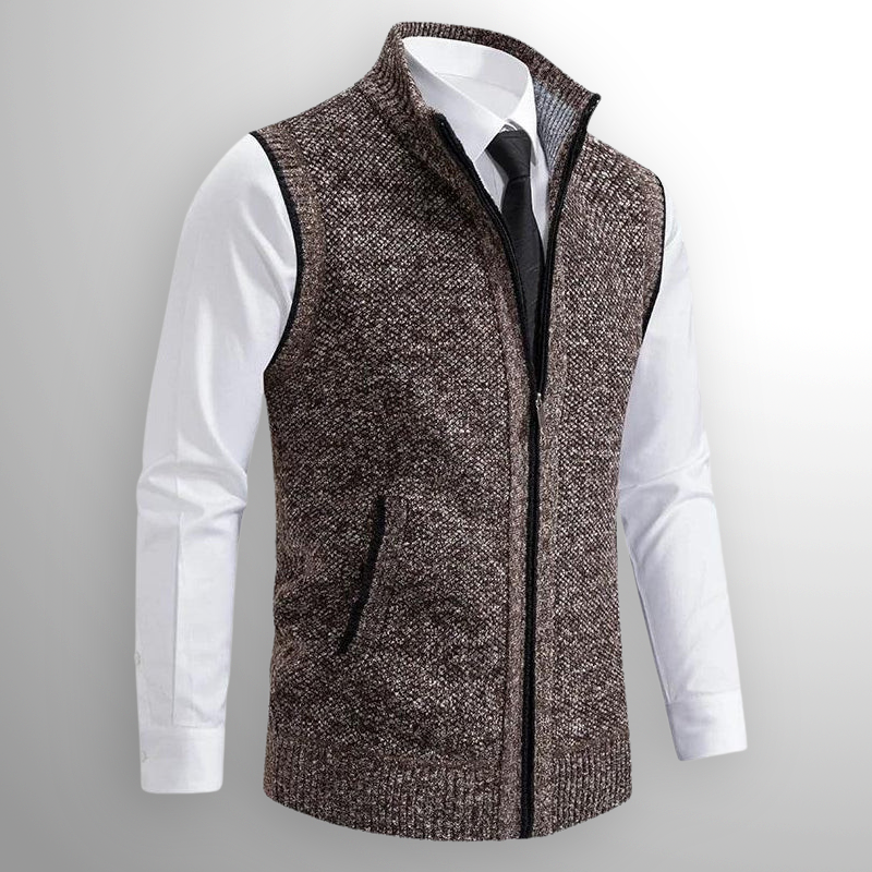 Moderne Herrenweste aus Strick mit praktischem Reißverschluss. Ärmellos für leichtes Layering. Komfortabel für jede Gelegenheit.