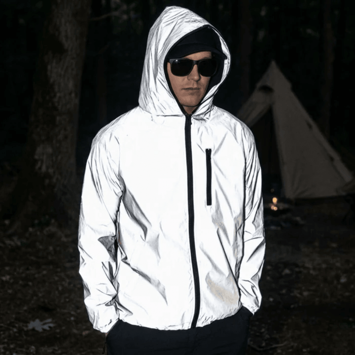 Leichte Herren-Outdoorjacke, wasserdicht und reflektierend, perfekt für Ganzjahres-Aktivitäten.