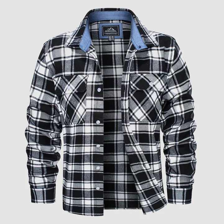 Kariertes Langarmshirt Logan für Männer, bequem & modern. Ideal für Frühling, Herbst und Freizeitaktivitäten.