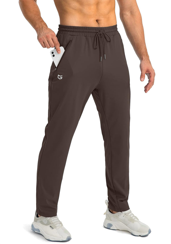 Bequeme Herren-Jogginghose für Sport & Freizeit. Moderner Tapered Fit bietet Komfort & Stil für jeden Tag.