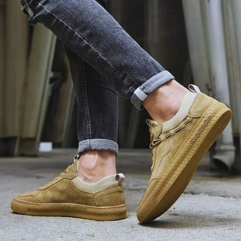 Rutschfeste Maxon Herren-Sneaker. Bequeme Freizeitschuhe, ideal als Alltagsschuhe.