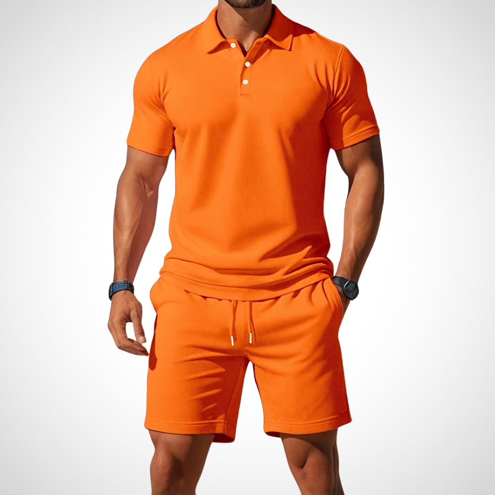 Stylisches Herren Zweiteiler Poloshirt & Shorts Set "Enrico" für lässige Sommer-Outfits. Moderne Herrenbekleidung.