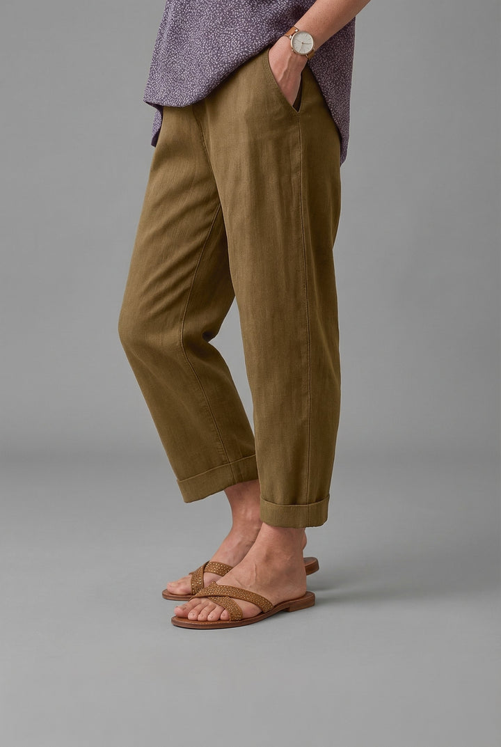 Luftig-leichte Damen Sommerhose, sehr bequem mit elastischem Bund. Perfekt für Frühling, Sommer, Alltag & Urlaub.