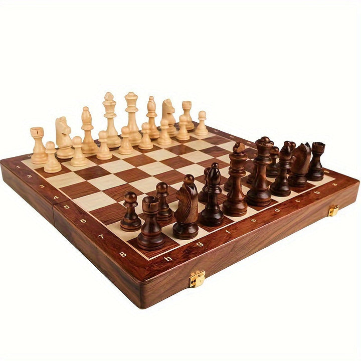 Komplettes Holzschachspiel Set: elegant gefertigtes Brett & alle 32 Spielfiguren, perfekt für Turniere & Freizeit.