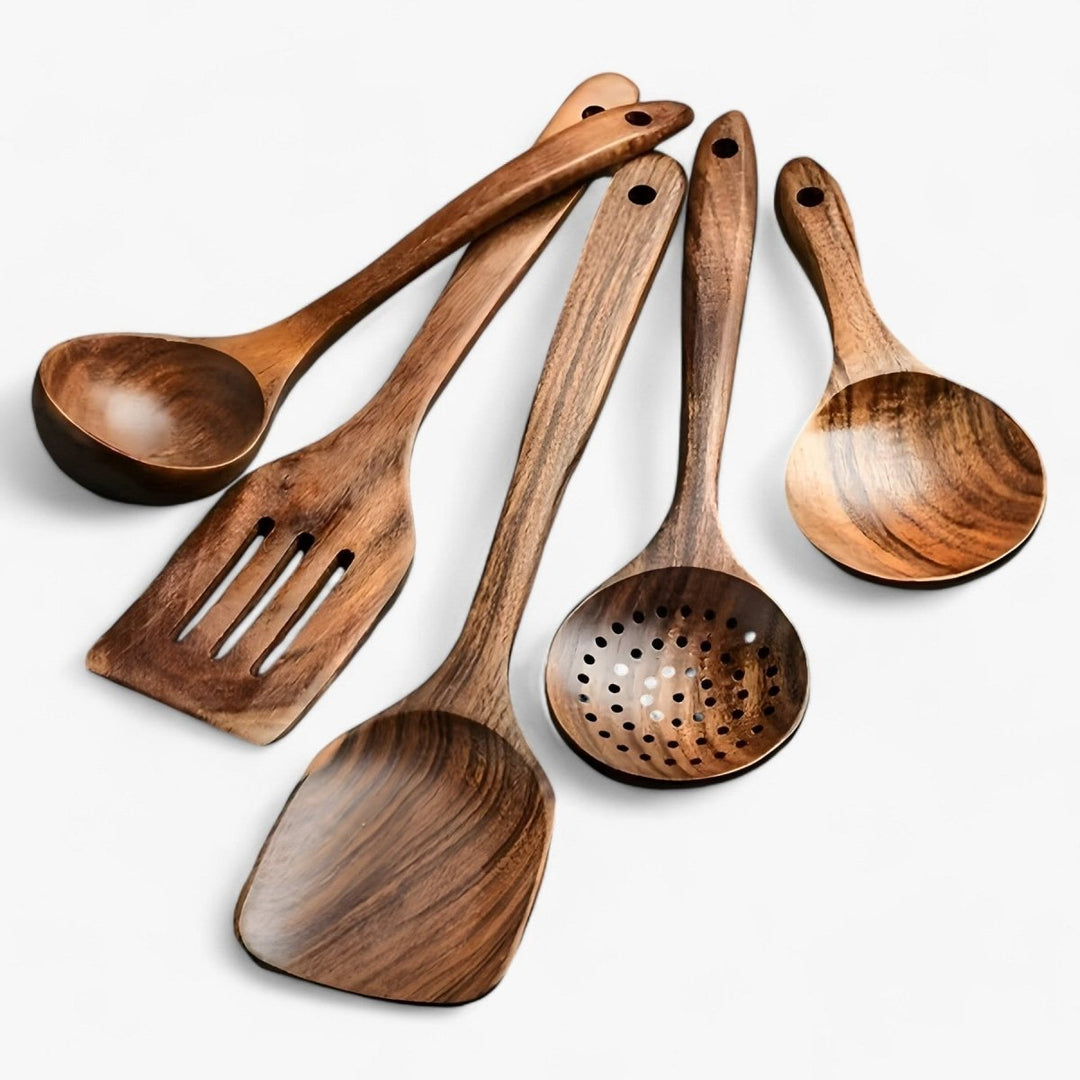 Hochwertiges 11-teiliges Holz-Küchenhelfer-Set, ideal für kratzfreies Kochen. Robustes Küchenzubehör.