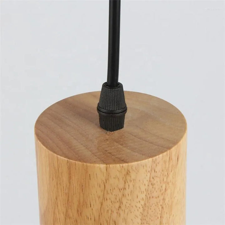 Skandinavisch inspirierte LED-Deckenleuchte, minimalistischer Zylinder, in Grau.