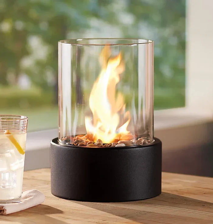 Elegante Tischlaterne mit echter Flamme. Perfekte Dekoration für stimmungsvolles Ambiente indoor & outdoor.