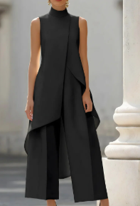 Vielseitiger Damen Anzug: elegant & asymmetrisch, mit weitem Bein und hohem Kragen; perfekt für Büro & Abend.