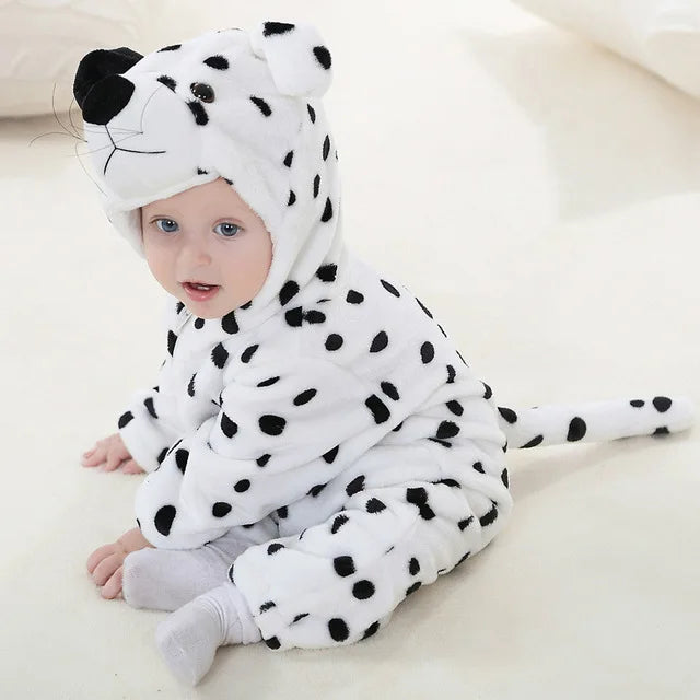 Gemütlicher Baby-Flanell-Overall, super weich und warm. Perfekter Strampler für kuschelige Stunden.