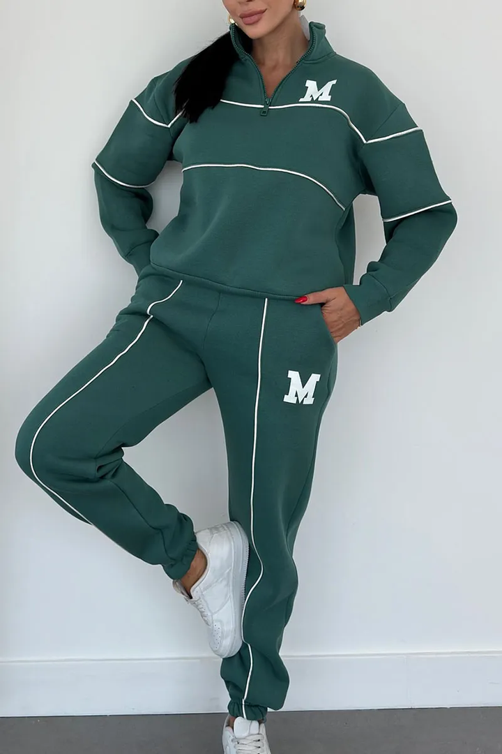 Aktiver Damen Sportanzug, Half-Zip Sweater & bequeme Hose, ideal für Training, Freizeit und Streetstyle.