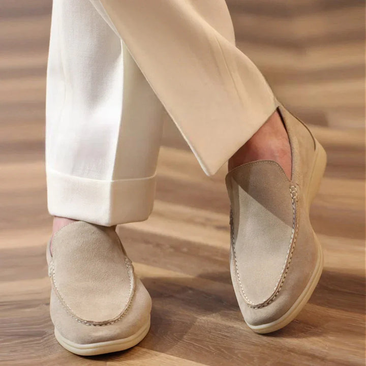 Herren Slipper: bequeme Slip-On Freizeitschuhe für Herren, zeitloser Komfort für jeden Tag.