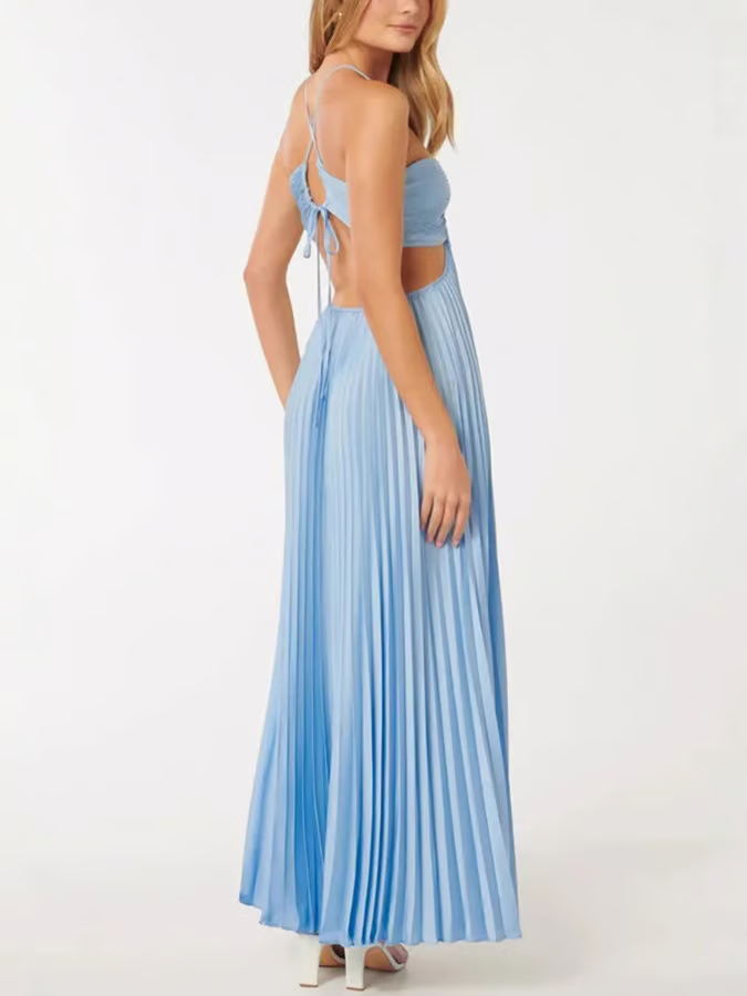 Lässiges & elegantes blaues Neckholder Plissee Maxikleid für Damen, vielseitiges Sommer- oder Strandkleid.