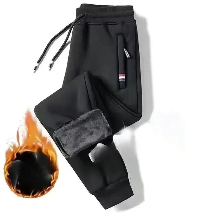 Komfortable, warme Herren-Winterhose. Diese Jogginghose bietet Gemütlichkeit und Stil für kalte Wintertage.