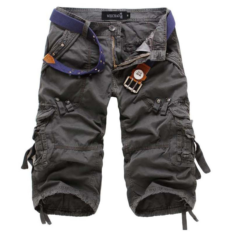 Lässige Herren Cargo-Shorts in dunklem Farbton, perfekt für Sommer-Freizeit & bequeme Outdoor-Aktivitäten.