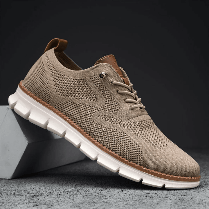 Vorderansicht der bequemen Herren Alltagsschuhe Elias mit komfortabler Passform und elegantem Finish.