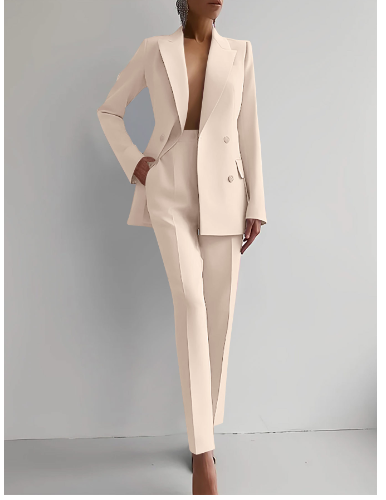 Komfortables & elegantes Damen Blazer Hosen-Set. Perfekt für Business Mode, Büro und Festlichkeiten.